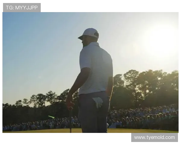 [高尔夫]世界前十：森川攀升到第四 亨利夺冠冲进前十位.